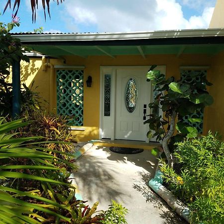 Carringtons Inn Saint Croix Island Экстерьер фото